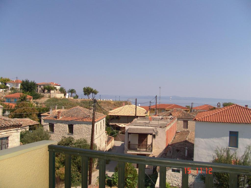 Nikos Apartments Afytos Exterior photo